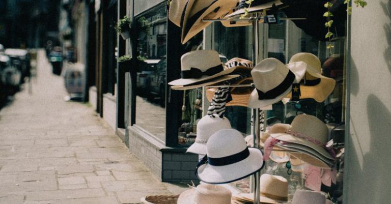 Display Lifespan - Free stock photo of hats, high street, shop