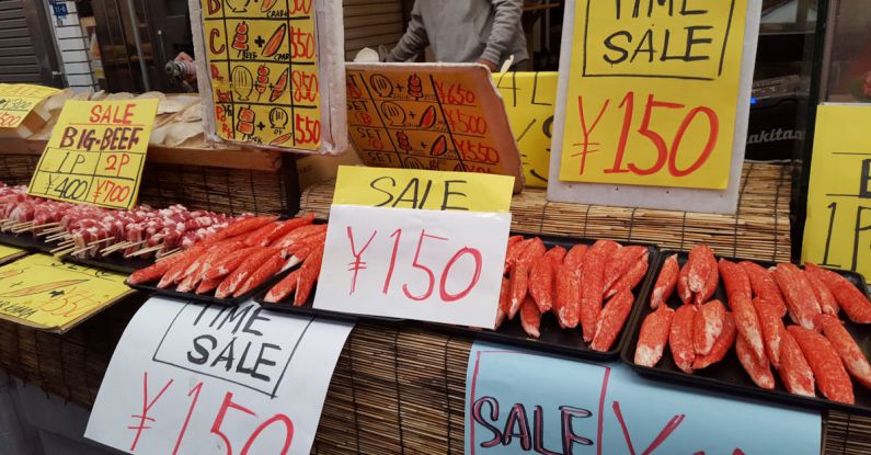 Outdoor Displays - Seafood Display for Sale on Outdoor Market