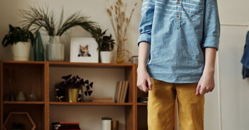 Wireless VR - Photo of Boy Using Vr Headset