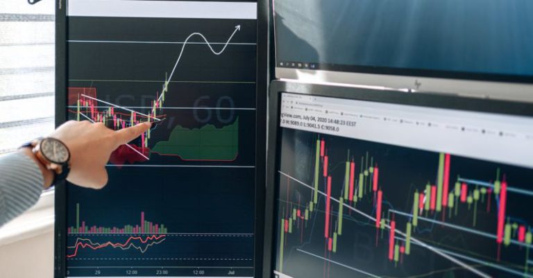 Ultra-Wide Monitors - Pointing on a Graph in a Monitor